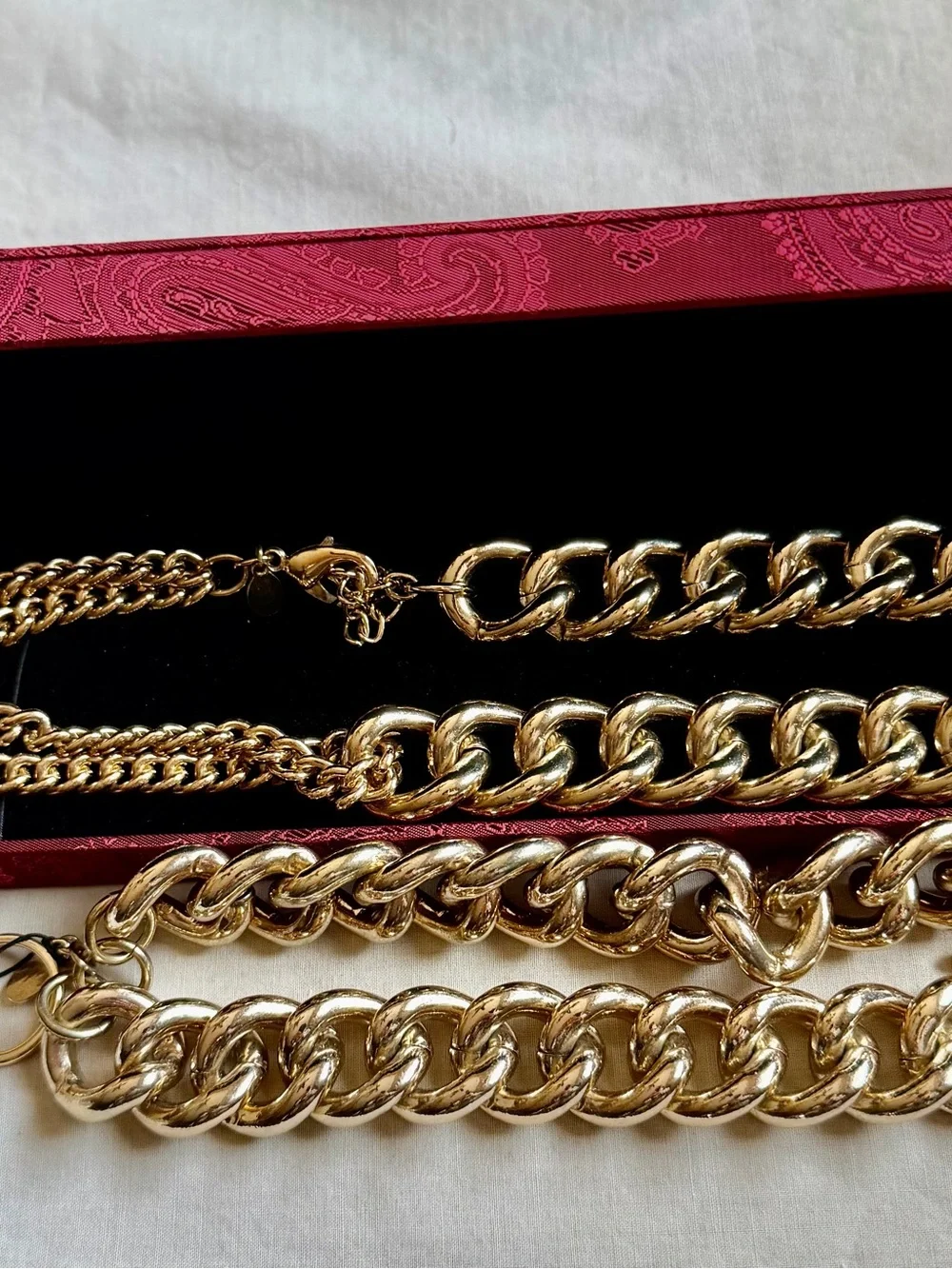 Express Gold Chain Link Belt - Shiny Gold Finish